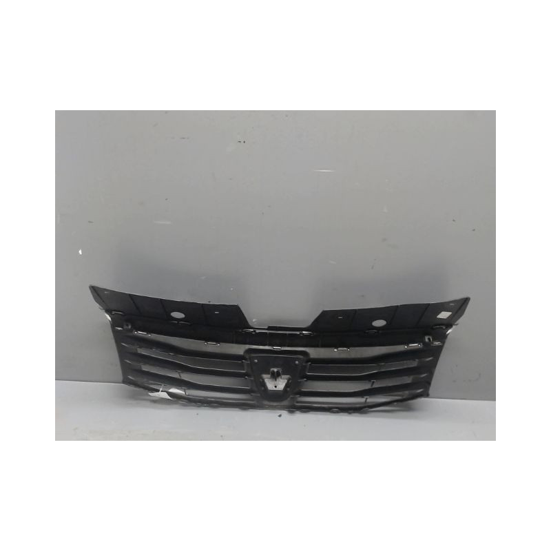 CALANDRE DACIA SANDERO