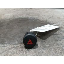 BOUTON DE WARNING NISSAN JUKE