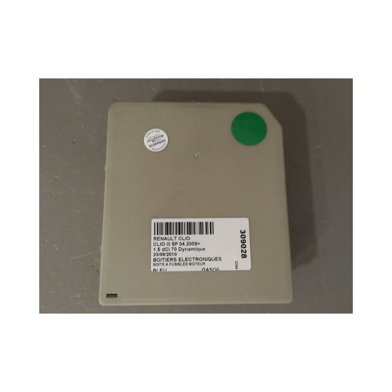 BOITE A FUSIBLES RENAULT CLIO III 2009-