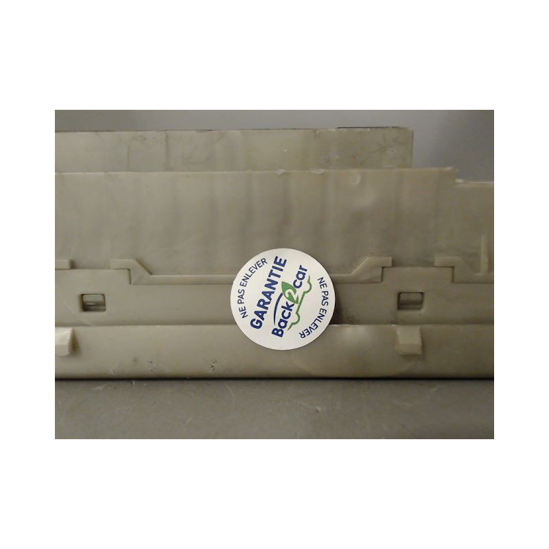 BOITE A FUSIBLES RENAULT CLIO III 2005-