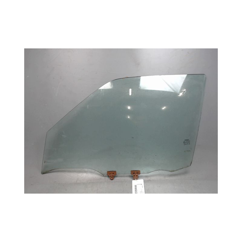 GLACE PORTE AVG NISSAN JUKE