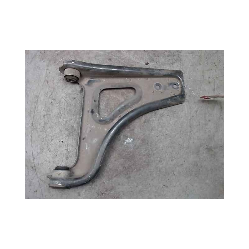 TRIANGLE INFERIEUR AVANT DROIT RENAULT TWINGO 1 PHASE 3 ESSENCE