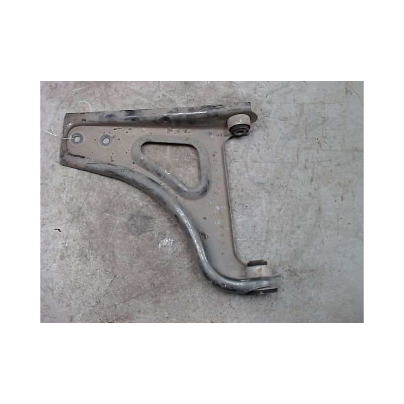 TRIANGLE INFERIEUR AVANT GAUCHE RENAULT TWINGO 1 PHASE 3 ESSENCE