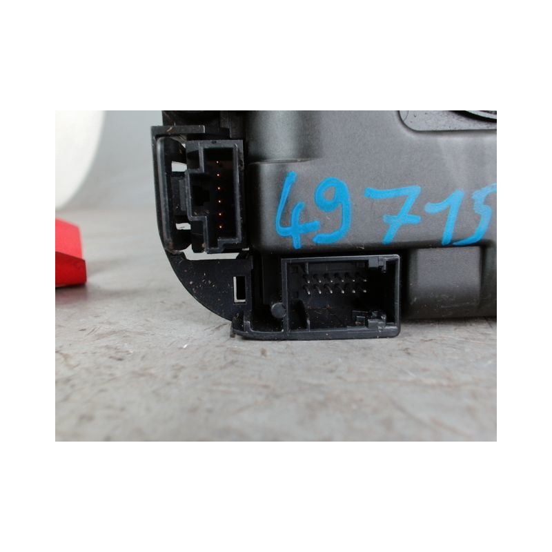 BLOC COMMODOS BMW SERIE 1 E81 2.0D - 16V TURBO 1
