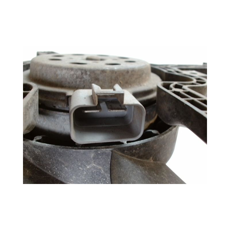 MOTEUR VENTILATEUR RADIATEUR OPEL MERIVA B PHASE 1  ESSENCE