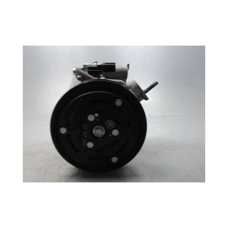 COMPRESSEUR AIR CONDITIONNE FORD KA+