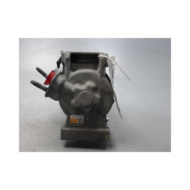 COMPRESSEUR AIR CONDITIONNE FORD KA+