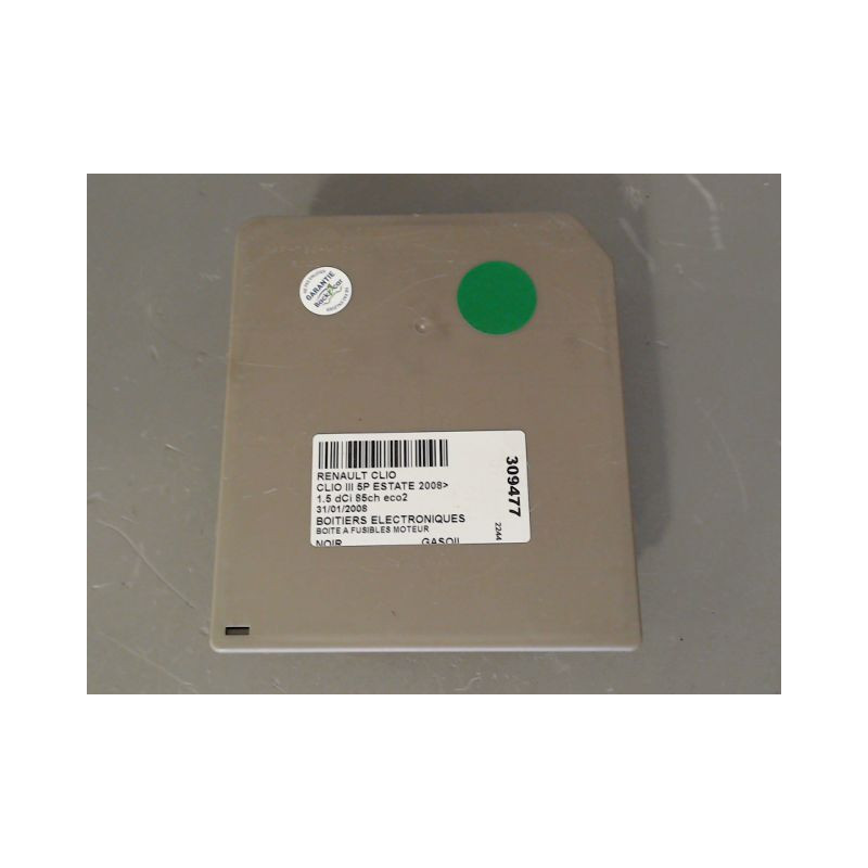 BOITE A FUSIBLES RENAULT CLIO III ESTATE 2008-