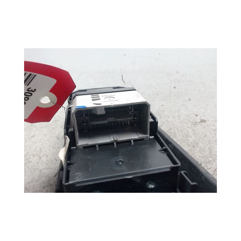 COMMANDE LEVE-GLACE PORTE AVD HONDA CIVIC
