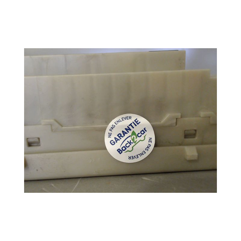 BOITE A FUSIBLES RENAULT CLIO III 2009-
