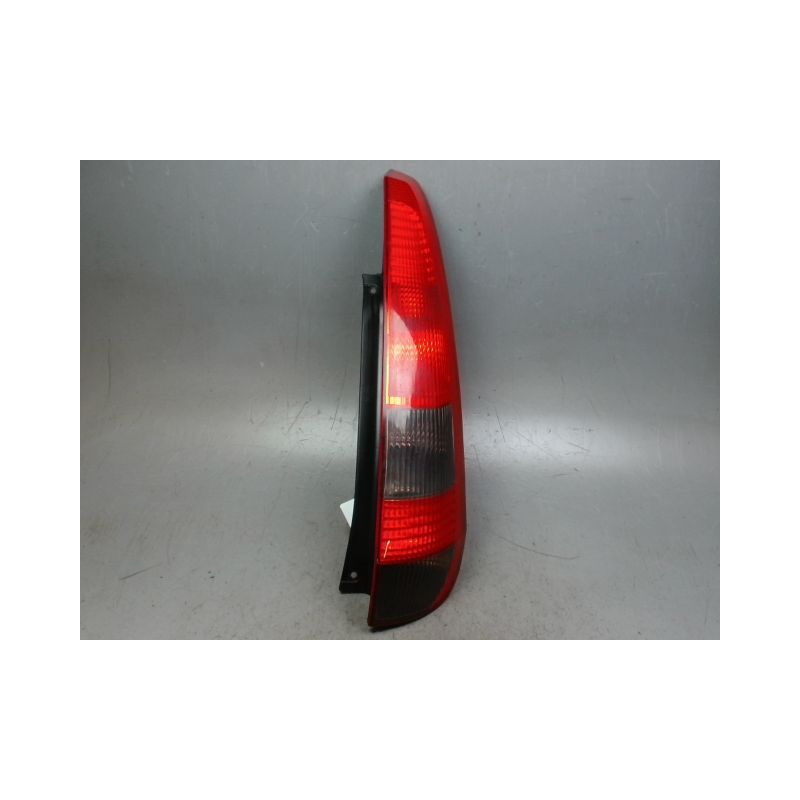 FEU ARRIERE DROIT FORD FIESTA 02 -05