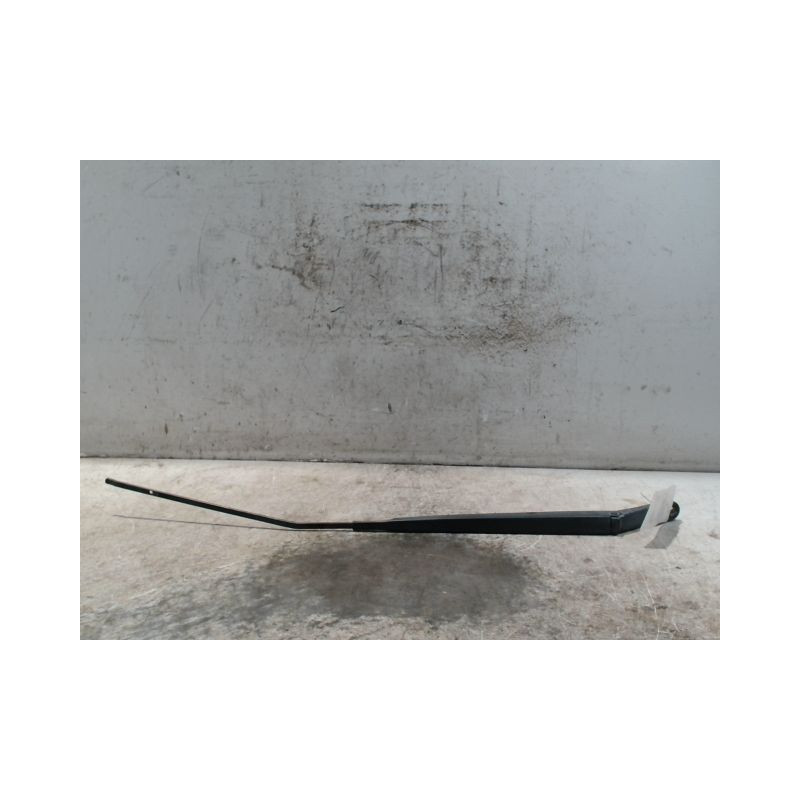 BRAS ESSUIE-GLACE AVANT DROIT RENAULT LAGUNA III 2009-