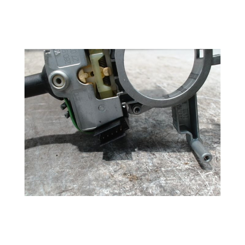 COMMANDE CLIGNOTANT MERCEDES CLASSE C BREAK 2004-