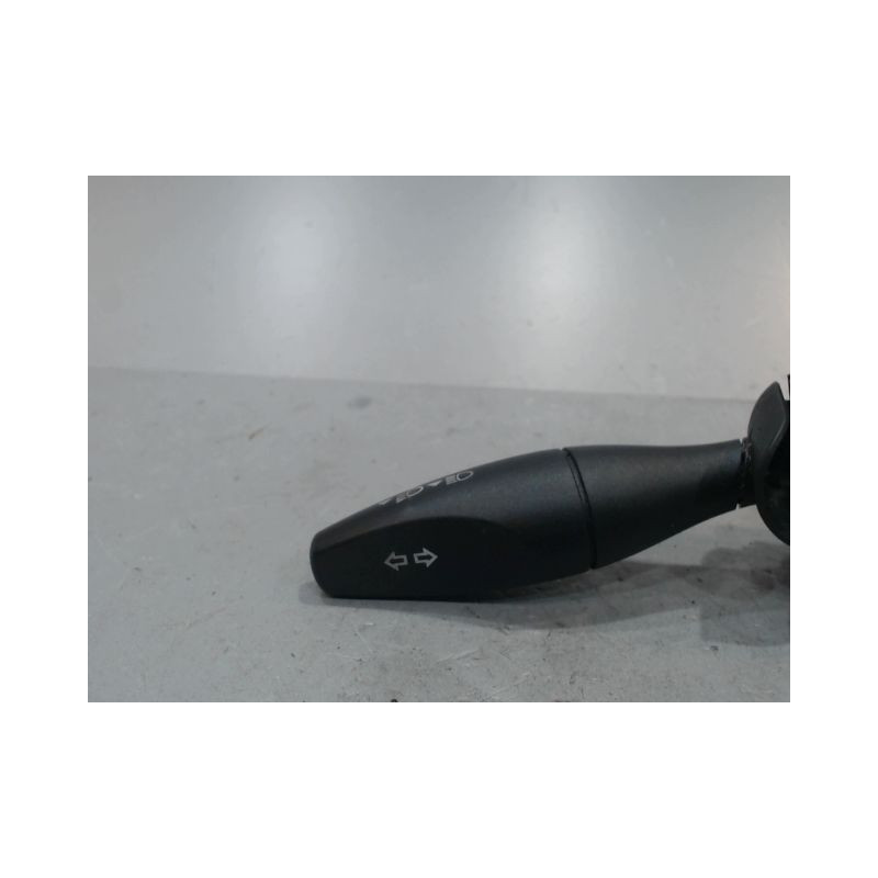 COMMANDE CLIGNOTANT FORD FIESTA