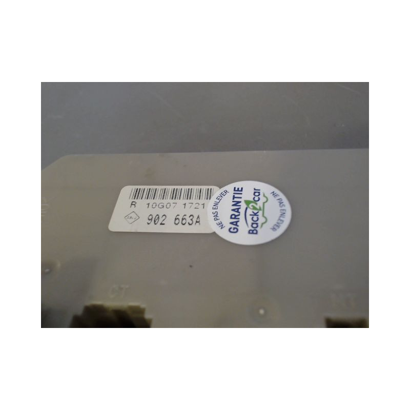 BOITE A FUSIBLES RENAULT CLIO III 2009-