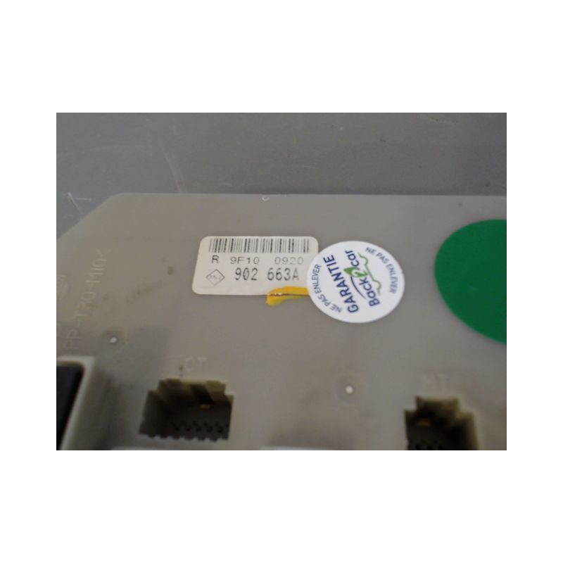 BOITE A FUSIBLES RENAULT CLIO III 2009-