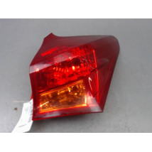 FEU ARRIERE DROIT TOYOTA AURIS 2010-