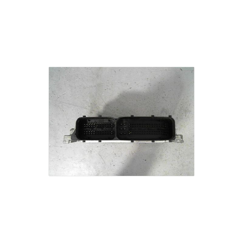 CALCULATEUR MOTEUR OPEL ZAFIRA 05-07