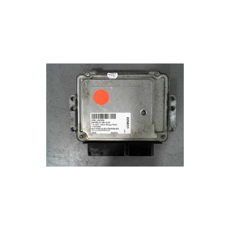 CALCULATEUR MOTEUR OPEL ZAFIRA 05-07