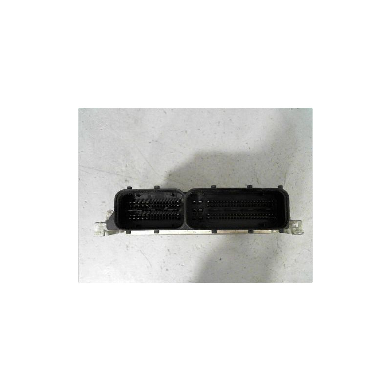 CALCULATEUR MOTEUR OPEL ZAFIRA 05-07