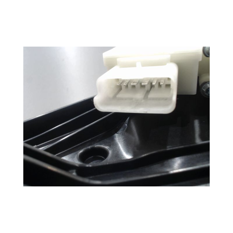 MECANISME+MOTEUR LEVE-GLACE ARRIERE DROIT RENAULT CLIO