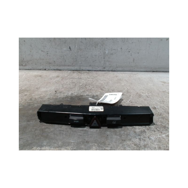 BOUTON DE WARNING OPEL ASTRA