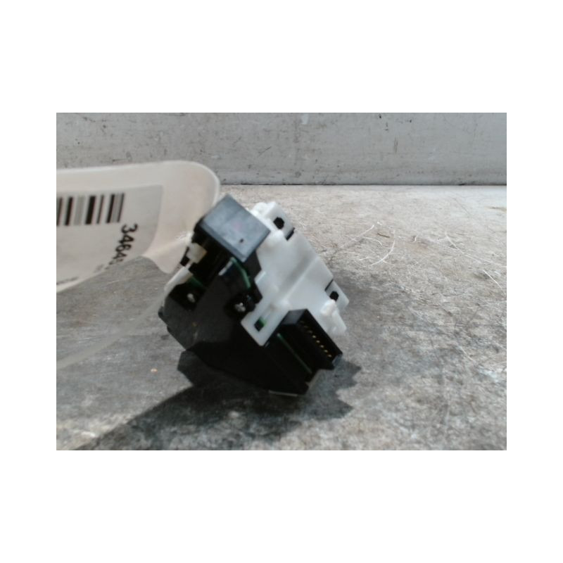 COMMANDE ESSUIE GLACE NISSAN MICRA 2009-