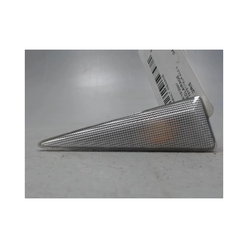 REPETITEUR AILE GAUCHE RENAULT MEGANE