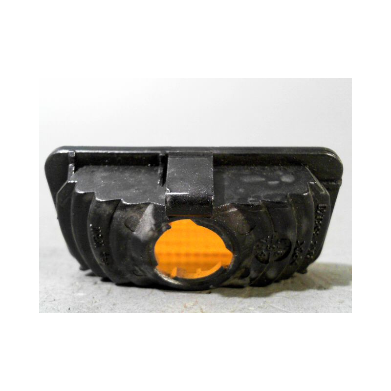REPETITEUR AILE DROIT VOLKSWAGEN GOLF III 92-97