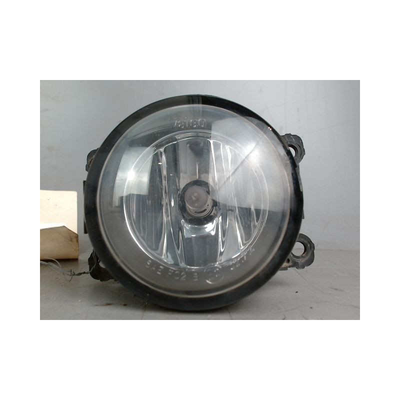 PHARE ANTIBROUILLARD AVANT DROIT FORD FIESTA