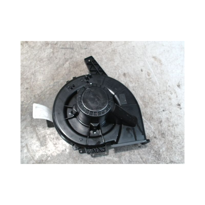 MOTEUR VENTILATEUR CHAUFFAGE VOLKSWAGEN POLO 2009-
