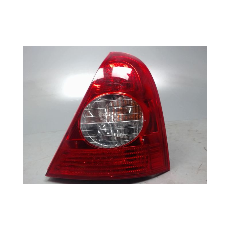 FEU ARRIERE DROIT RENAULT CLIO II CAMPUS 06-