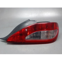 FEU ARRIERE DROIT PEUGEOT 406 COUPE 97-04