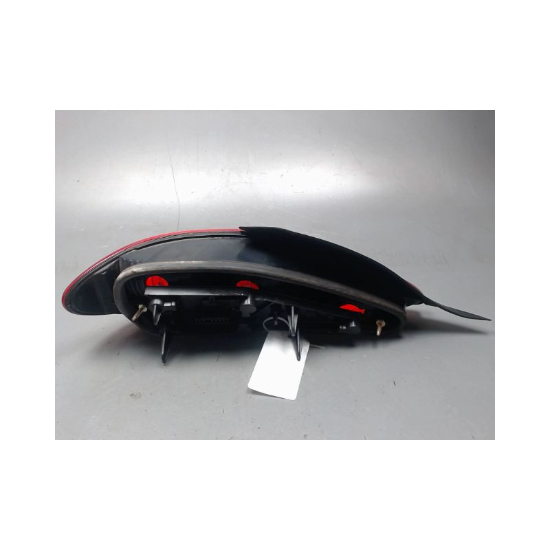 FEU ARRIERE DROIT PEUGEOT 406 COUPE 97-04