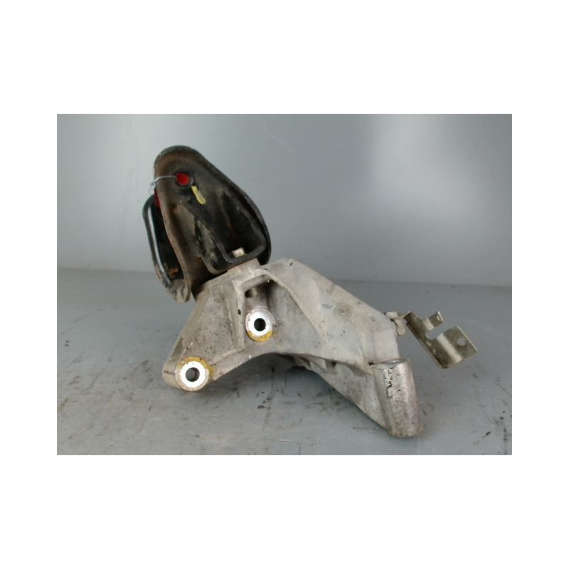 SUPPORT MOTEUR SUZUKI SWIFT 4 Essence 