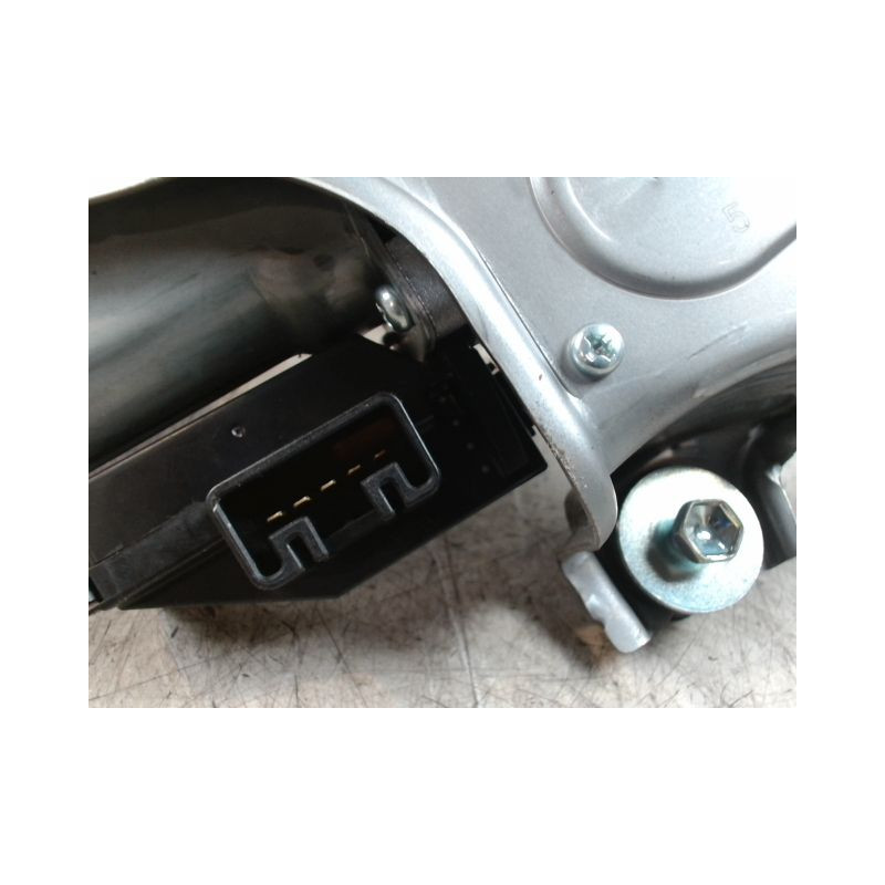 MOTEUR ESSUIE-GLACE ARRIERE TOYOTA AURIS 2010-