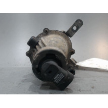 PHARE ANTIBROUILLARD AVANT DROIT HYUNDAI TRAJET