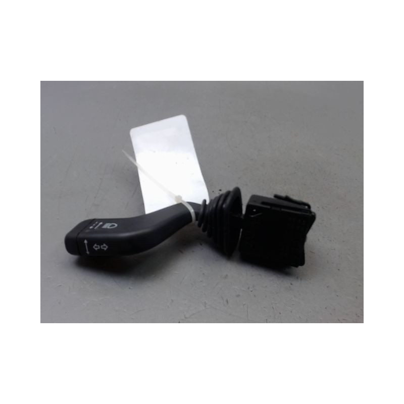 COMMANDE CLIGNOTANT OPEL CORSA III Phase 1 (C) 2000-2003
