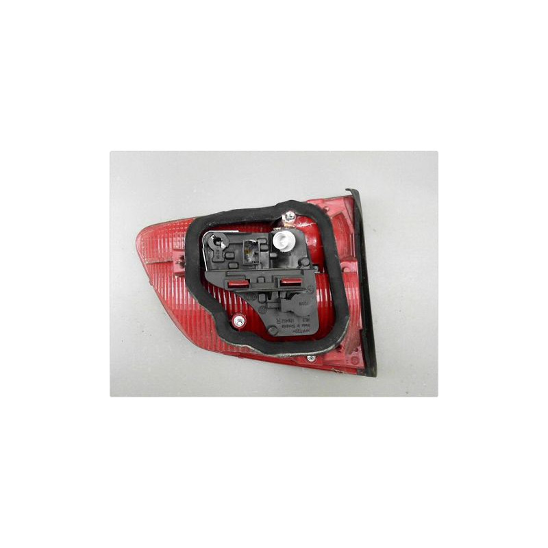 FEU ARRIERE INTERIEUR DROIT VOLKSWAGEN TOURAN II 10-15