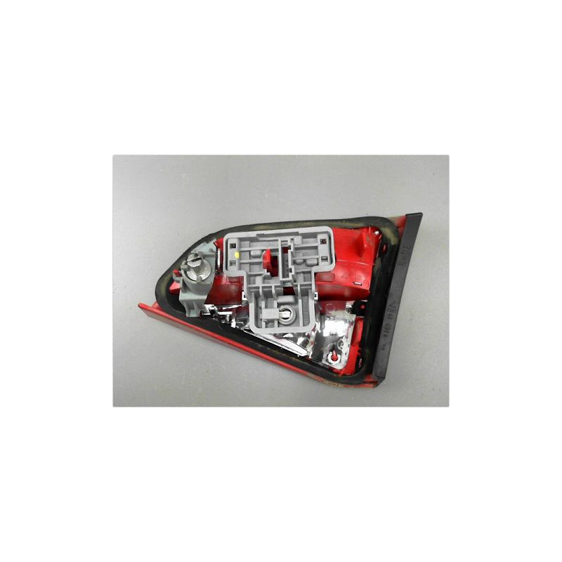 FEU ARRIERE INTERIEUR GAUCHE AUDI A4 AVANT 2008-2011