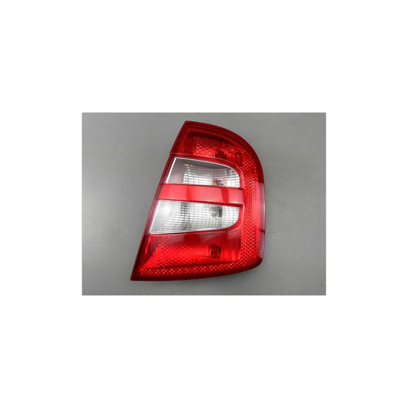 FEU ARRIERE DROIT SKODA FABIA 2000-2004