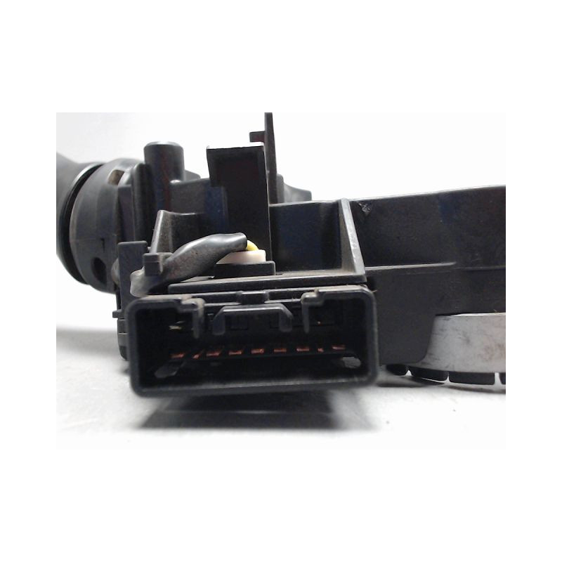 COMMANDE CLIGNOTANT TOYOTA HILUX  X-TRA CABINE