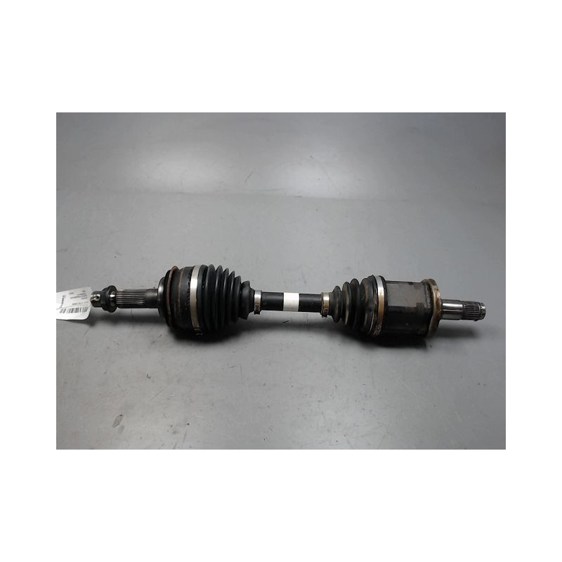 TRANSMISSION AVANT DROIT TOYOTA HILUX  X-TRA CABINE 2.5 D-4D 4WD 