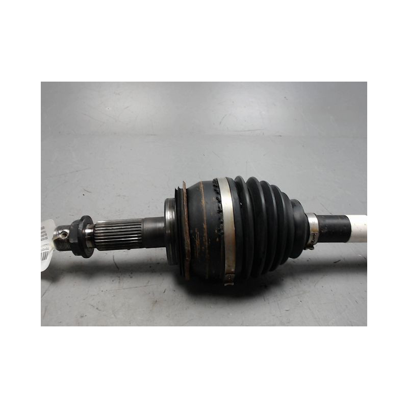 TRANSMISSION AVANT DROIT TOYOTA HILUX  X-TRA CABINE 2.5 D-4D 4WD 