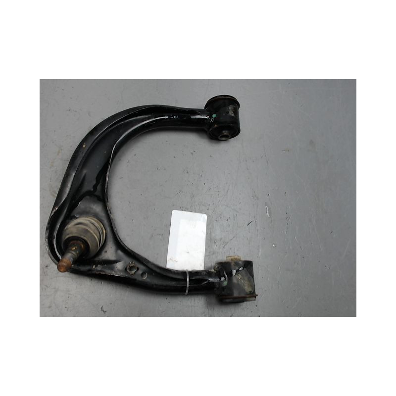 TRIANGLE SUPERIEUR AVANT DROIT TOYOTA HILUX  X-TRA CABINE