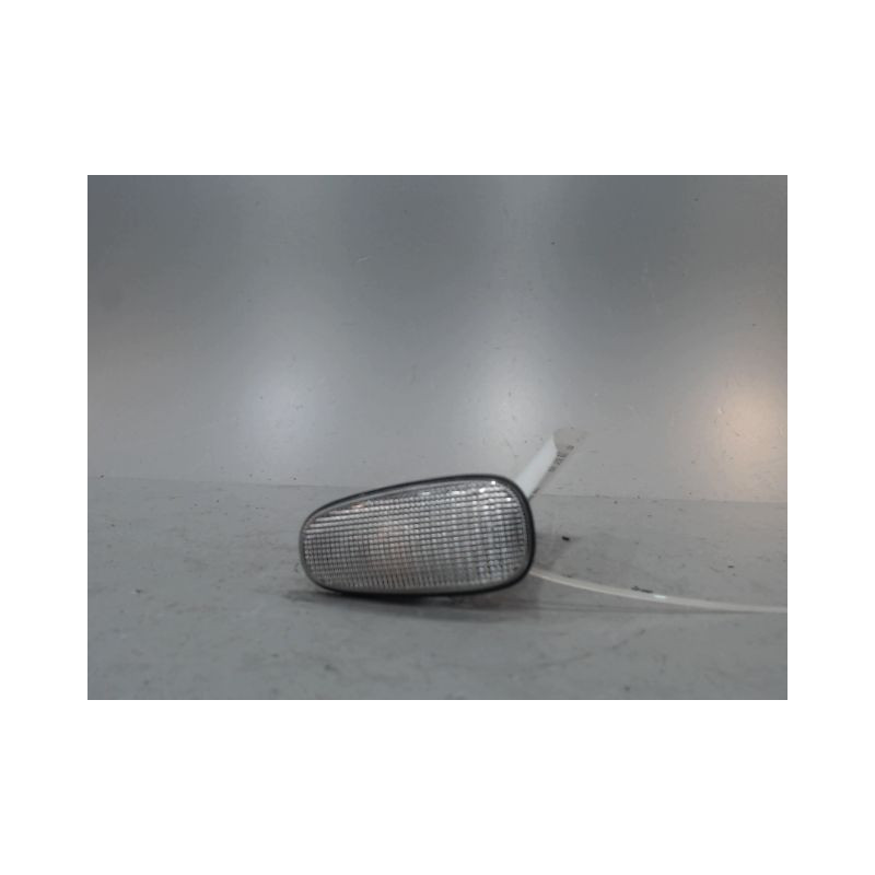 REPETITEUR AILE DROIT OPEL ZAFIRA