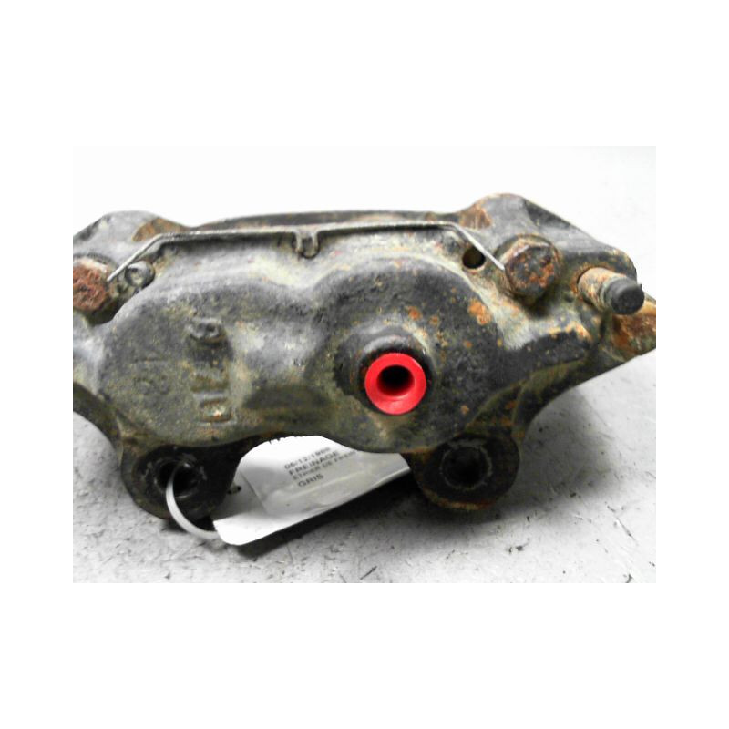 ETRIER DE FREIN AVANT GAUCHE TOYOTA L.CRUISER