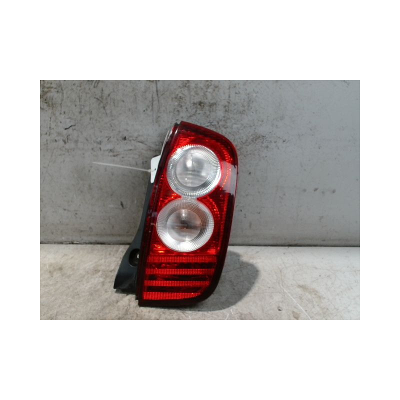 FEU ARRIERE DROIT NISSAN MICRA 2009-