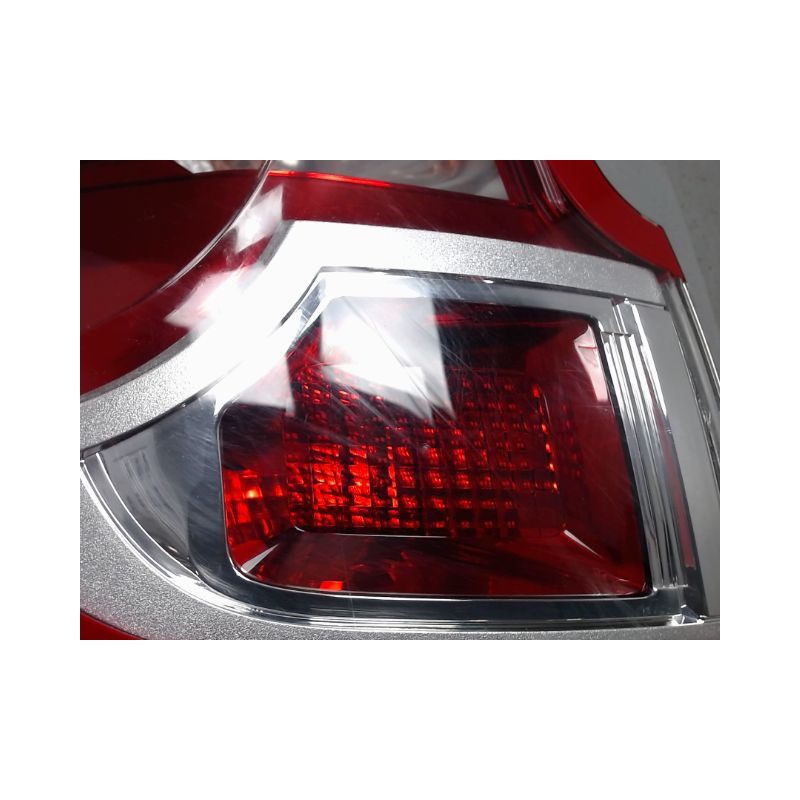 FEU ARRIERE GAUCHE  RENAULT MEGANE