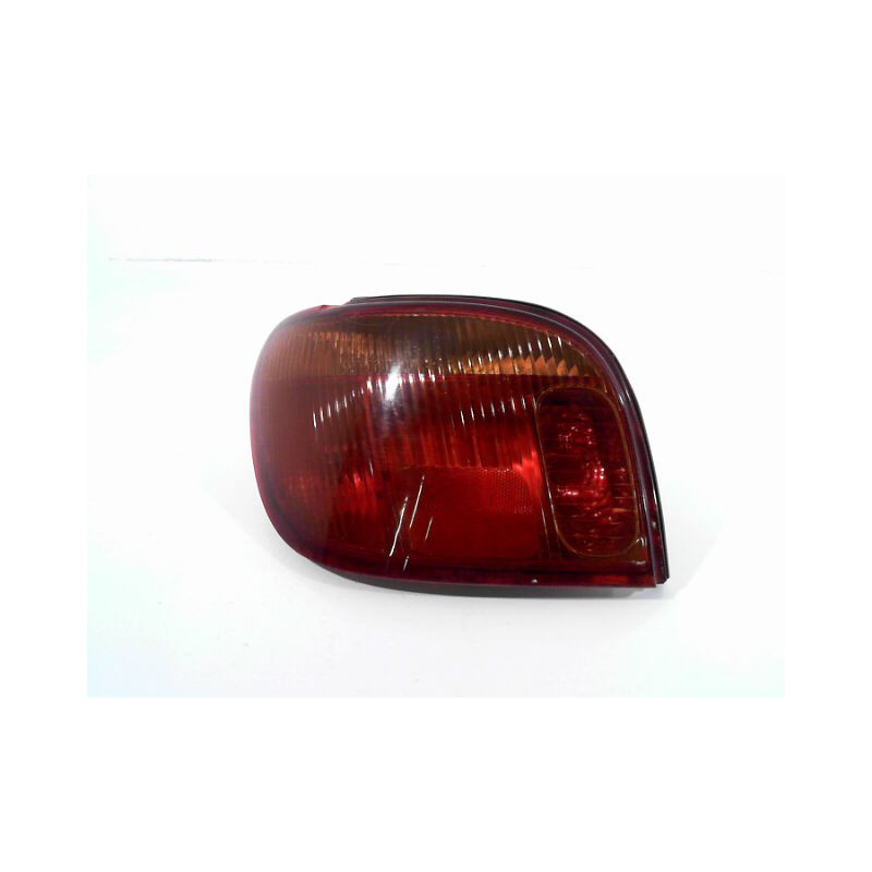 FEU ARRIERE GAUCHE  TOYOTA YARIS -2003